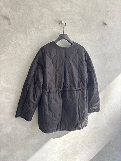 キルティングVネックショートコート／trois