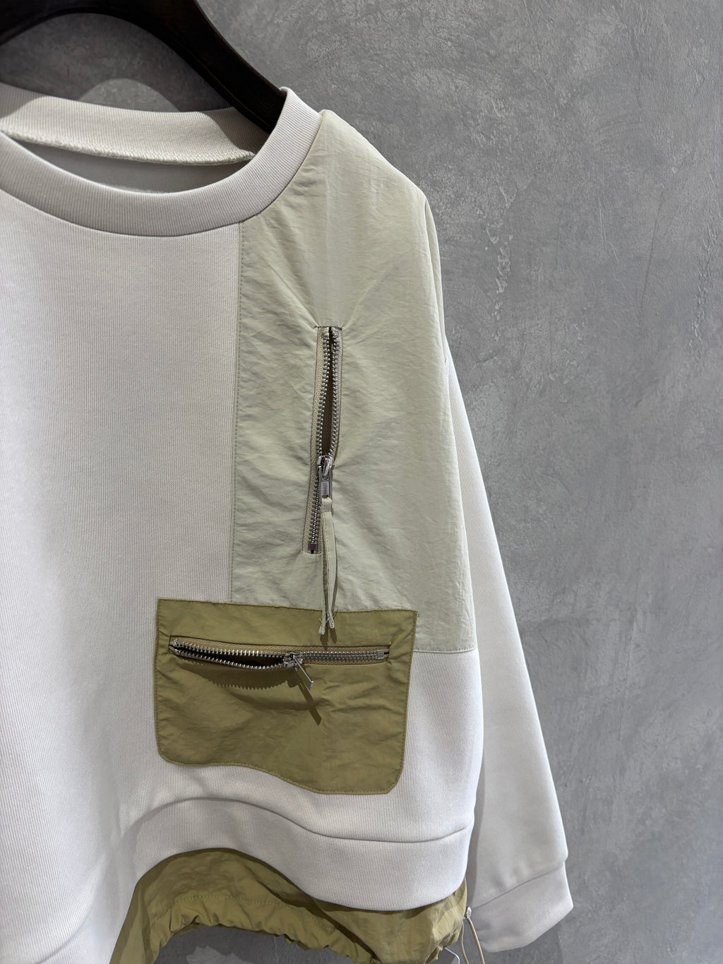 ナイロンドッキングスウェット