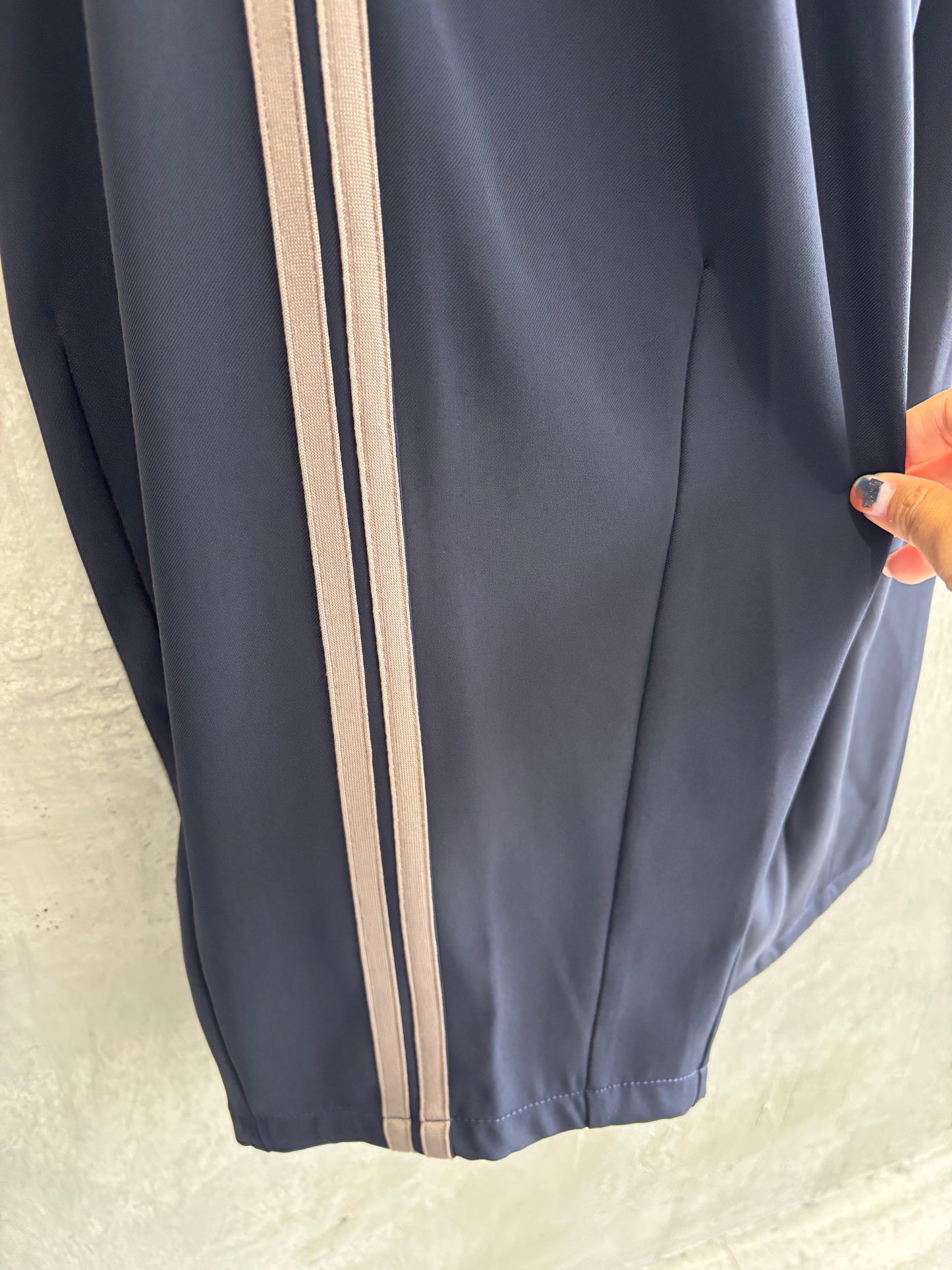 サイドラインバレルレッグパンツ／ayane