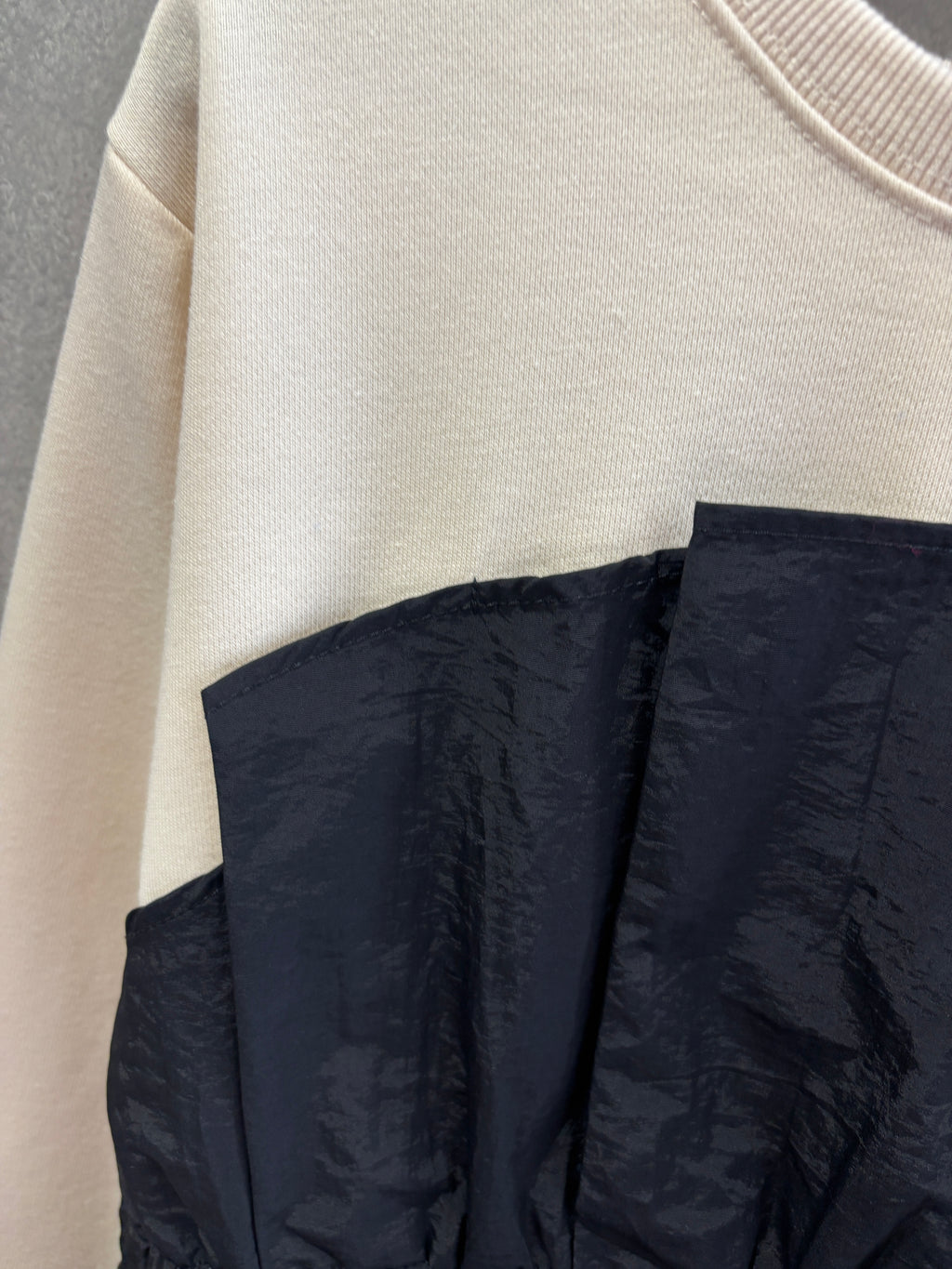 フリル切替スウェット