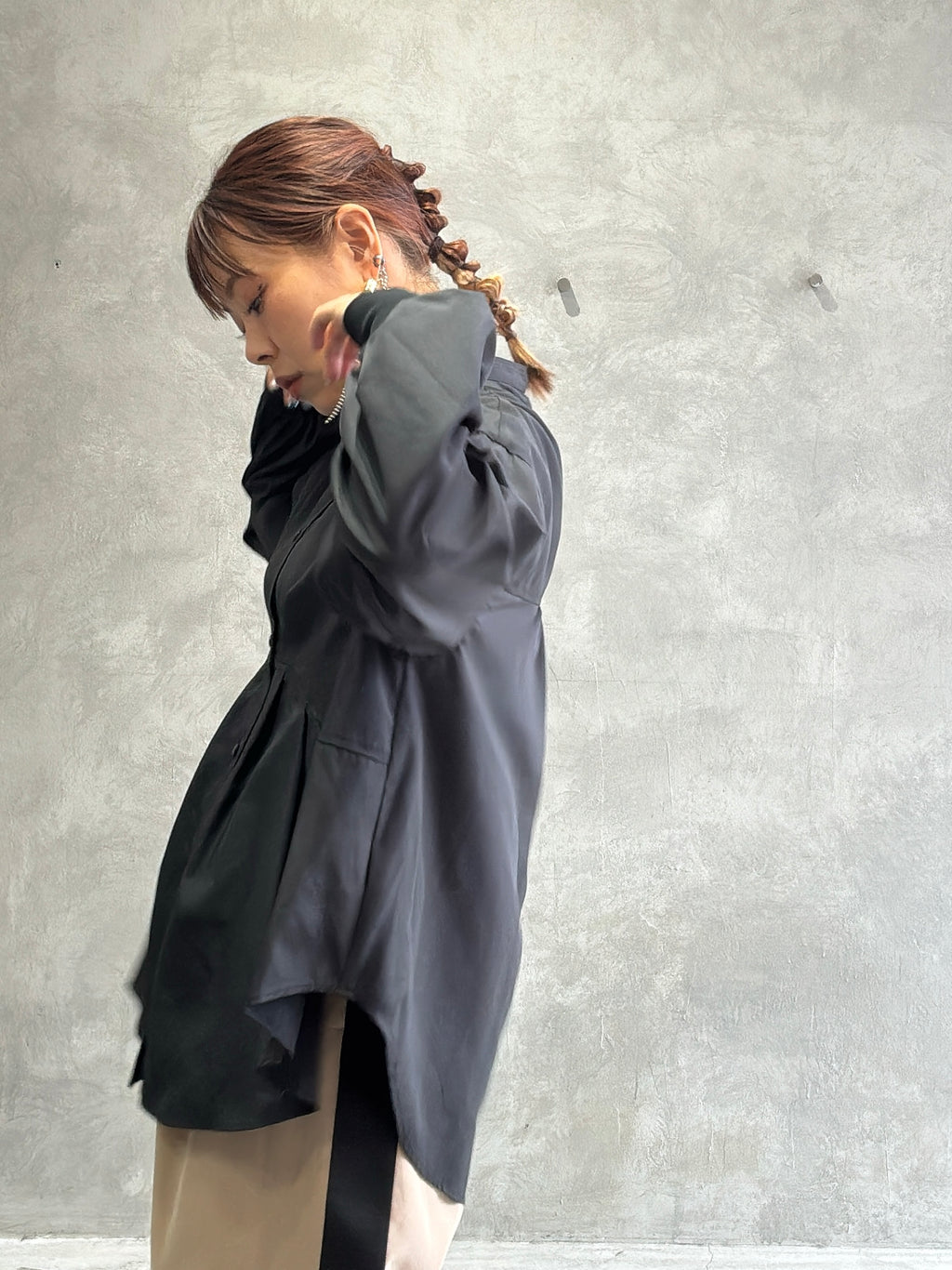 タックフレアーブラウス／trois