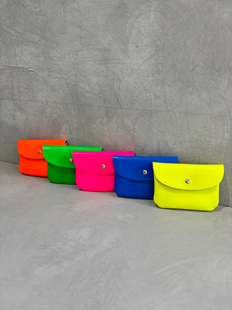 レザー横型マルチケース／SE220203