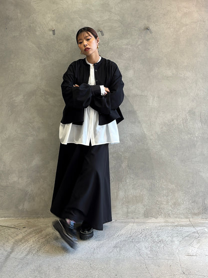 シャーリングティアードブラウス／CYAN tokyo