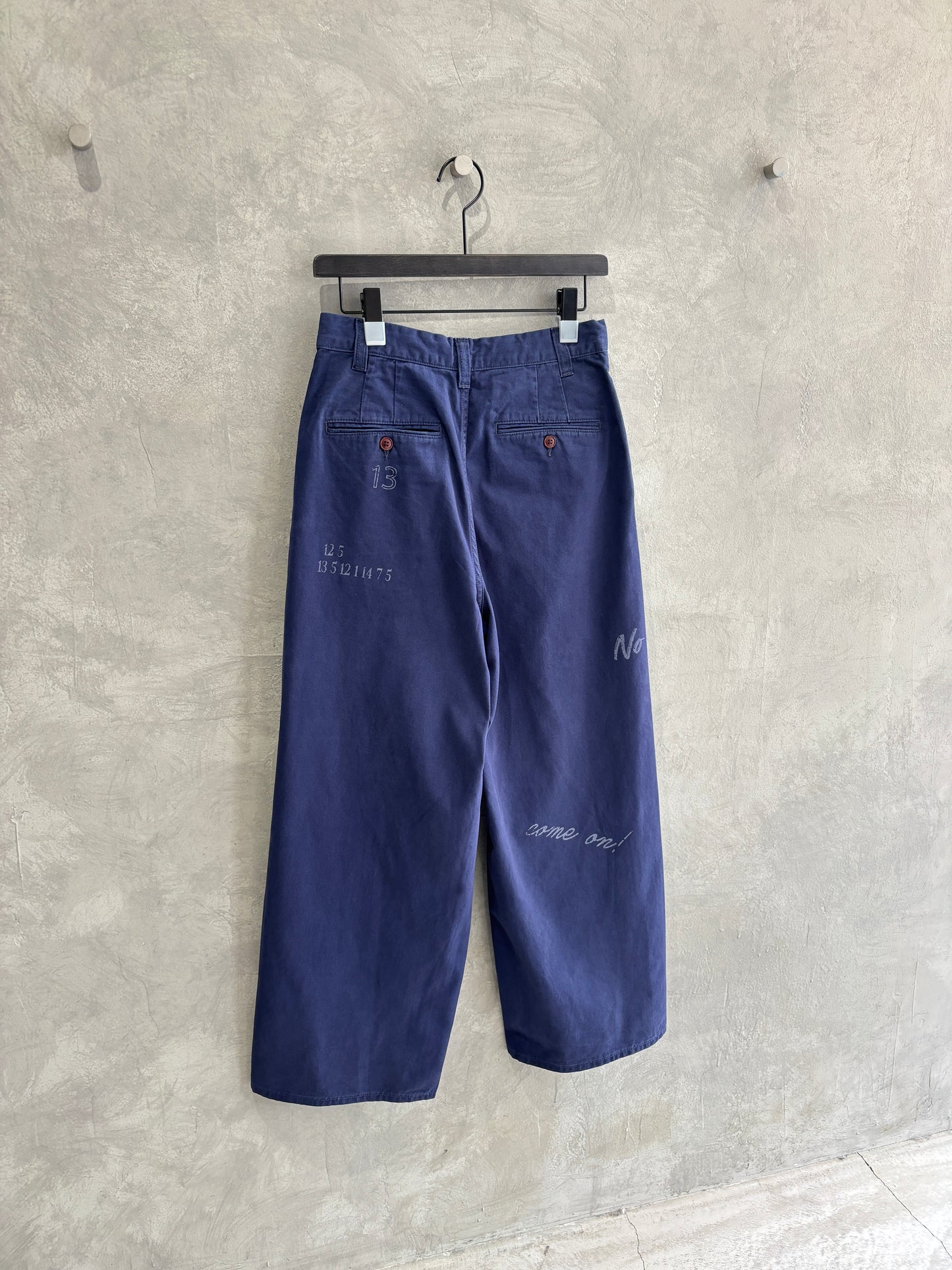 【再入荷】プリントチノパン／LE MÉLANGE