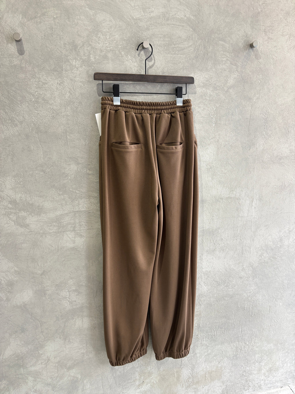 【再入荷】タックポケットジャージジョガーパンツ／CYAN TOKYO