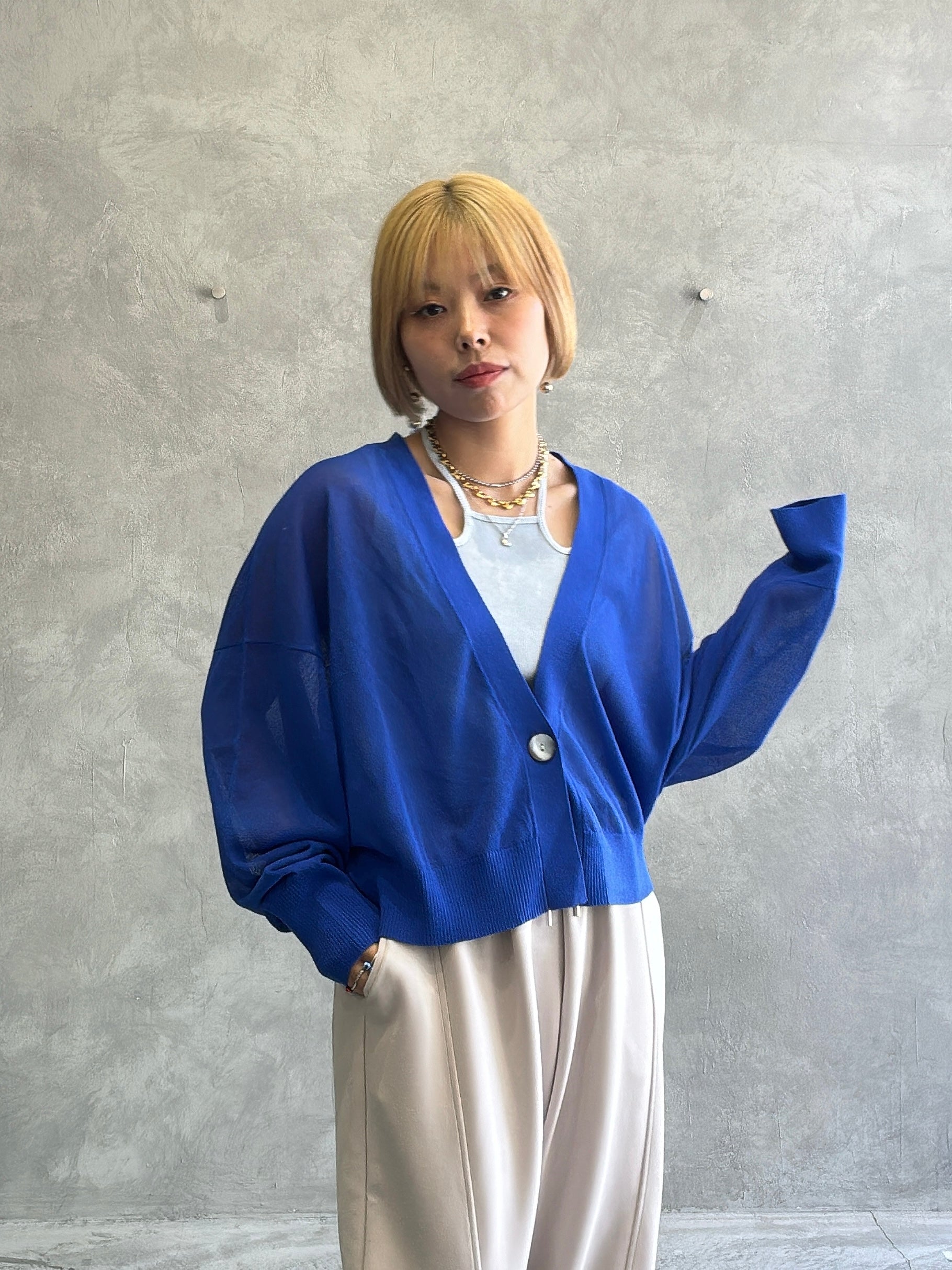 受付終了【週末限定⭐︎予約販売】ホルターデザインノースリーブ／VERSEAU