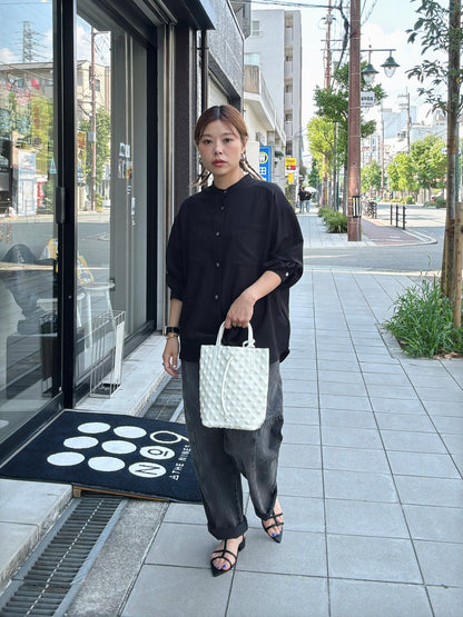 スタッズエンボスバッグ（モノトーン）／イタリア・フィレンツェのレザーバッグ