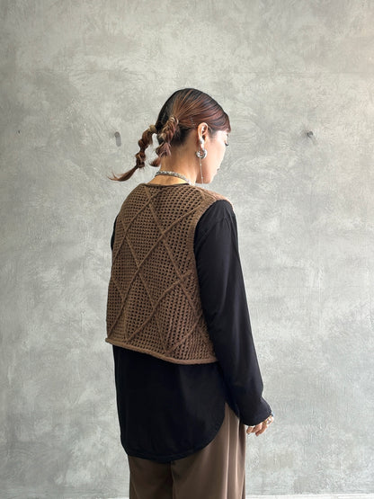 透かしアーガイルニットベスト／CYAN tokyo