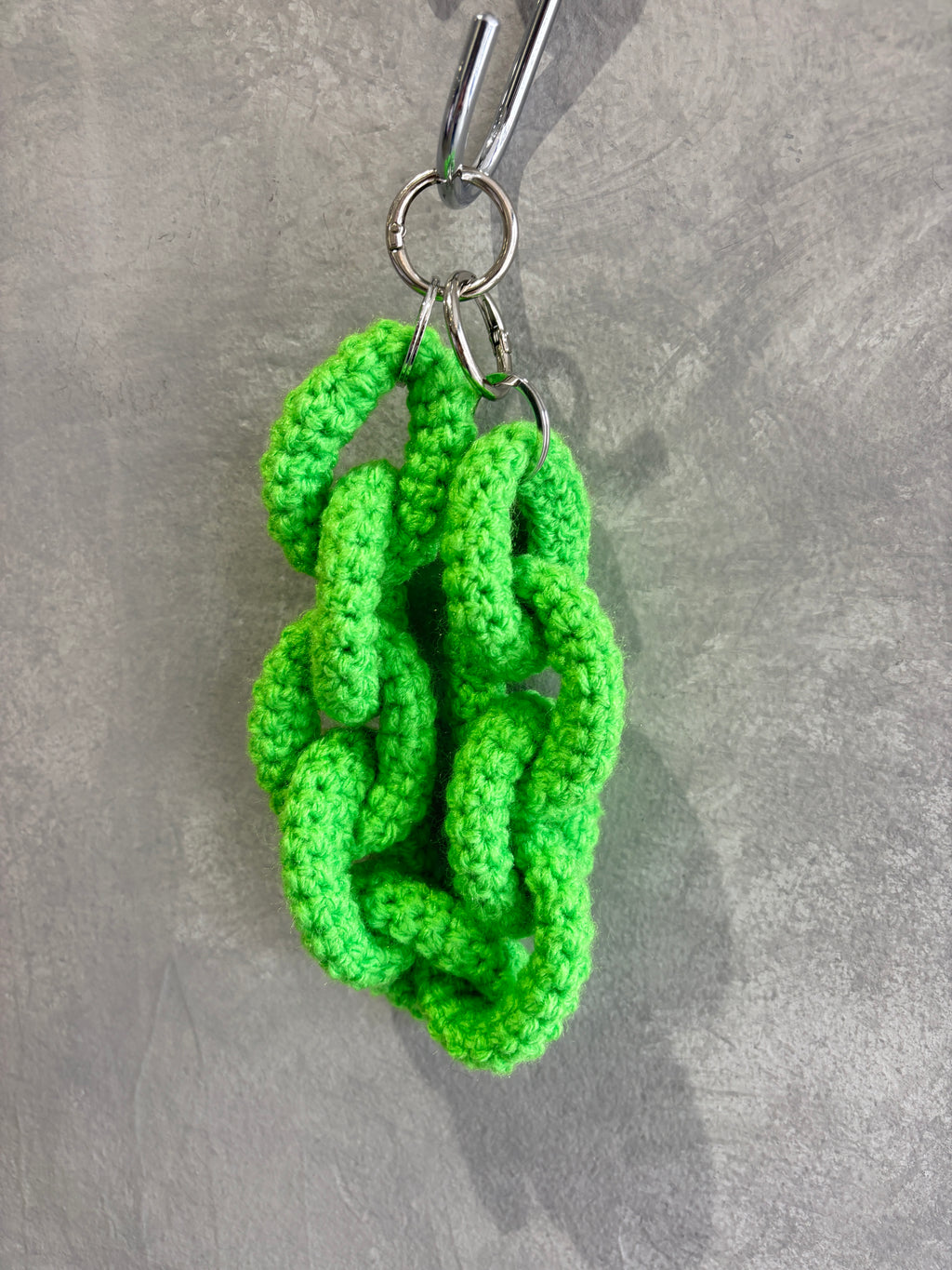 ニットチェーンチャーム／ampersand