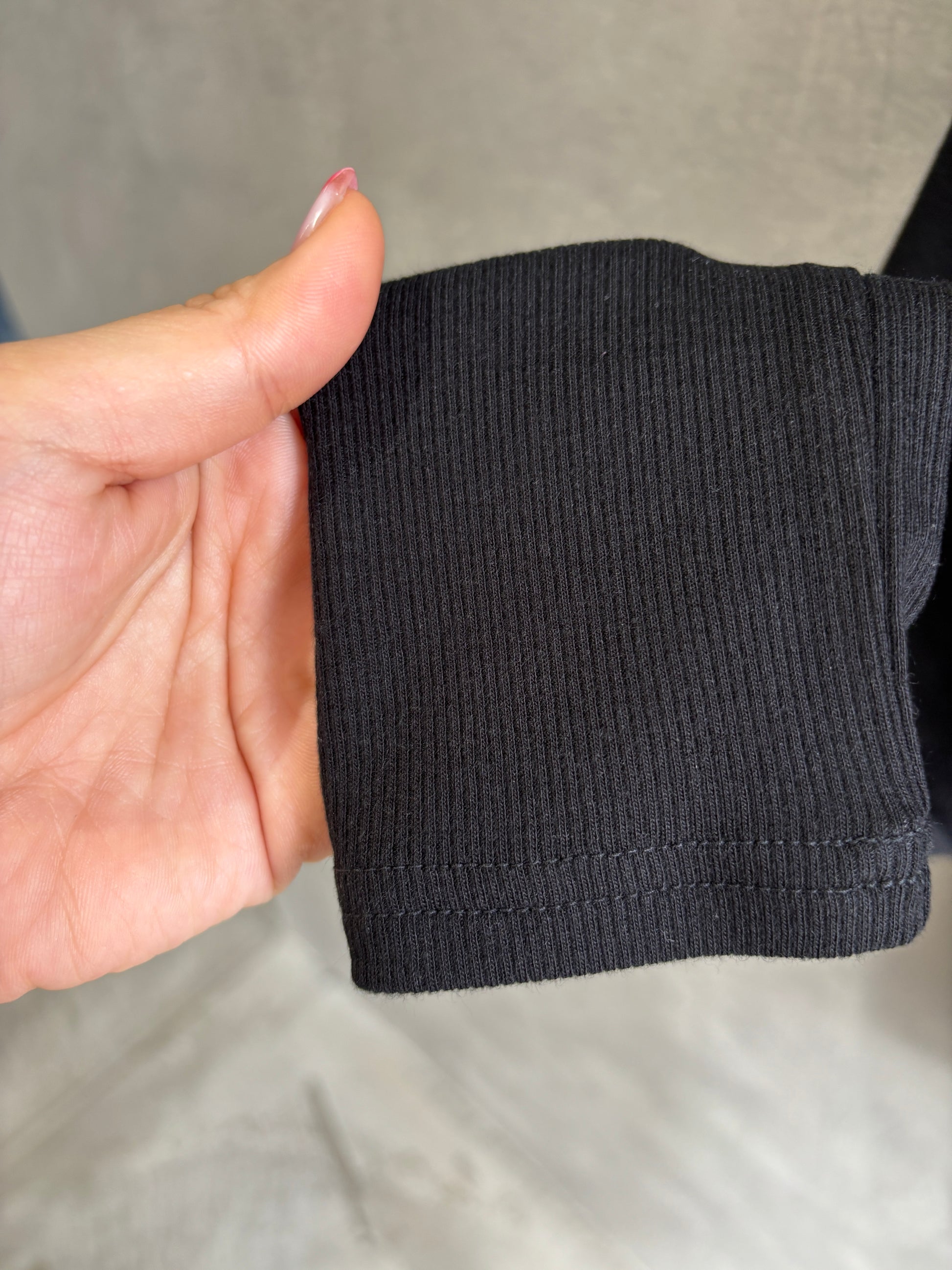 ホルターネックプルオーバー／Dignite collier