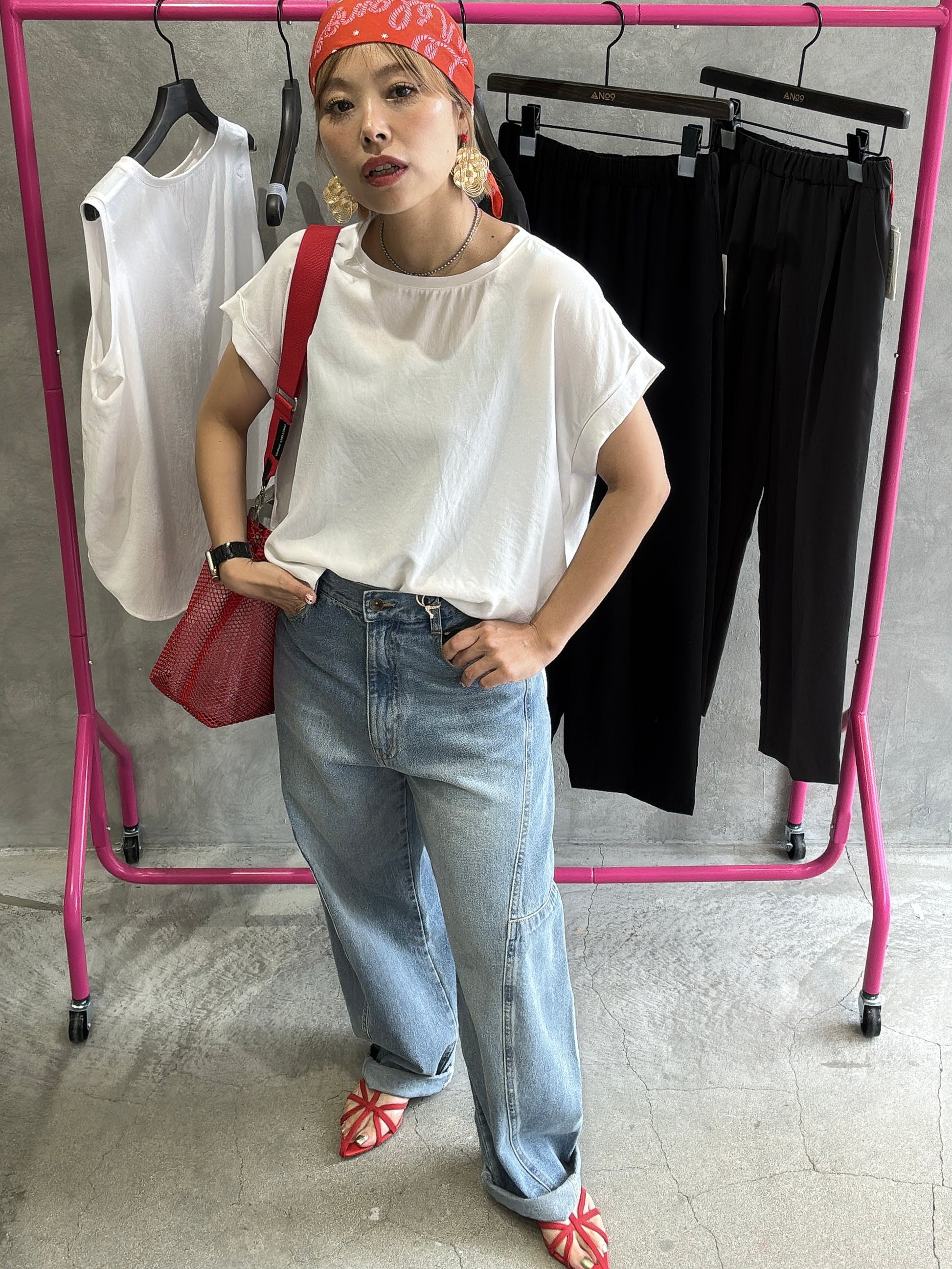カーブデニムパンツ／38サイズのみ