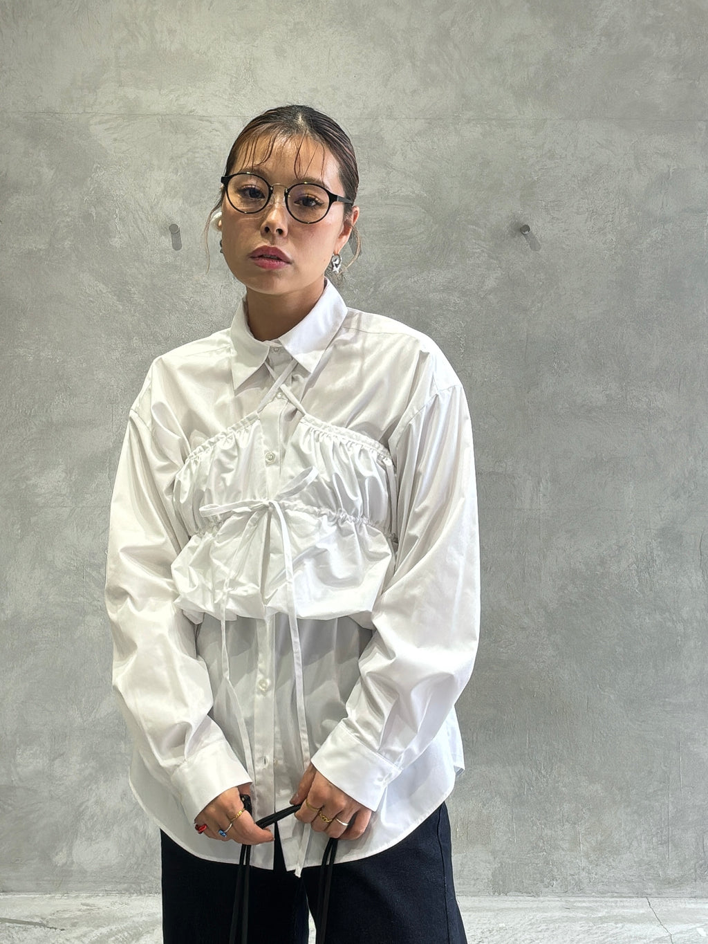 ギャザーぺプラム付きシャツ／VERSEAU