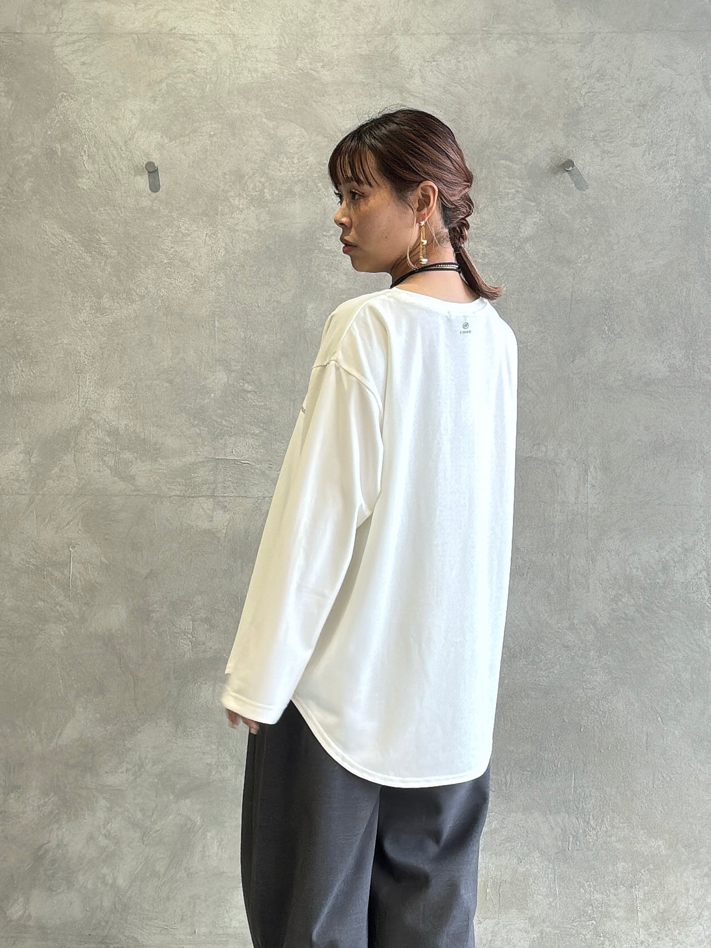 ロゴプリントさらさらロンT／Anna Kerry