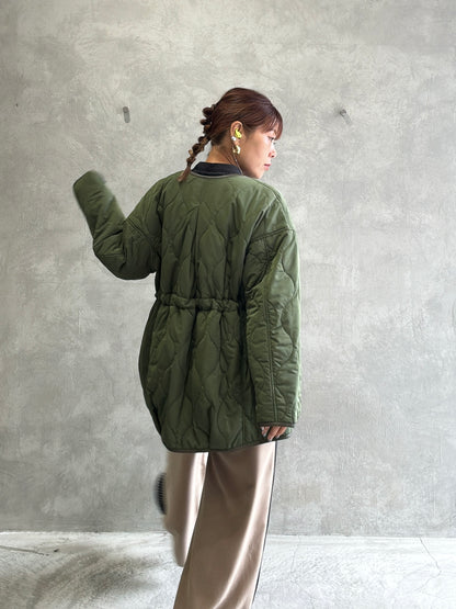 キルティングVネックショートコート／trois