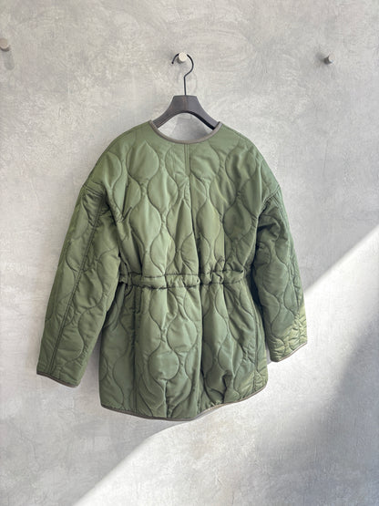 キルティングVネックショートコート／trois