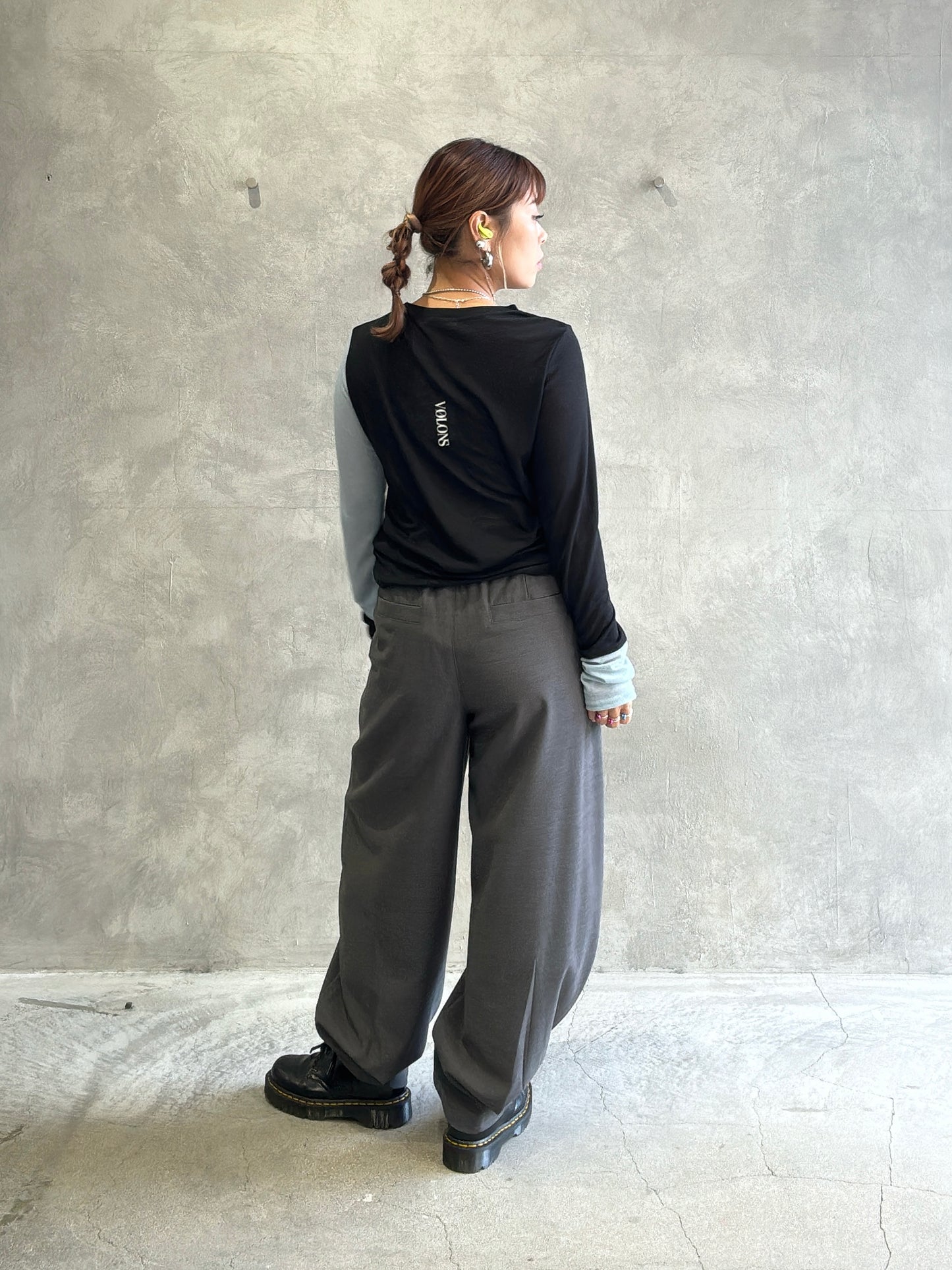 バイカラーインナーニット／LHELBIE