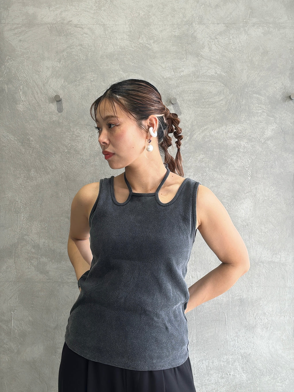 #勝ち確【予約⚡︎販売】ホルターデザインノースリーブ／VERSEAU