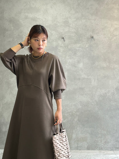 【再入荷】ドルマン切替ワンピース／Dignite collier