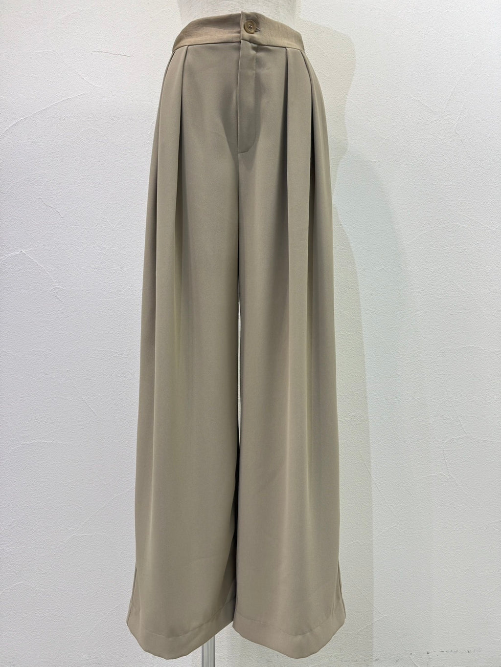 【予約⚡︎販売】インプリーツジョーゼットワイドパンツ／604496／CYAN tokyo／2026 AW#1