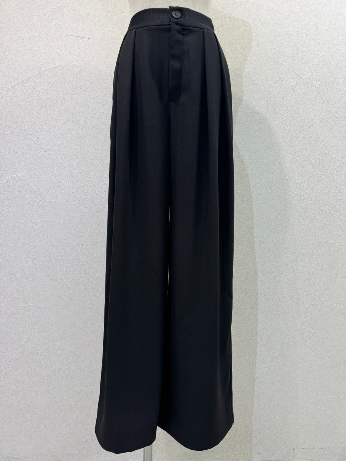 【予約⚡︎販売】インプリーツジョーゼットワイドパンツ／604496／CYAN tokyo／2026 AW#1