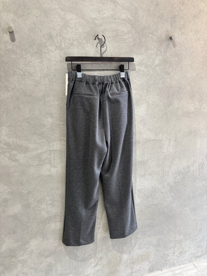 ウールタックパンツ／LE MÉLANGE