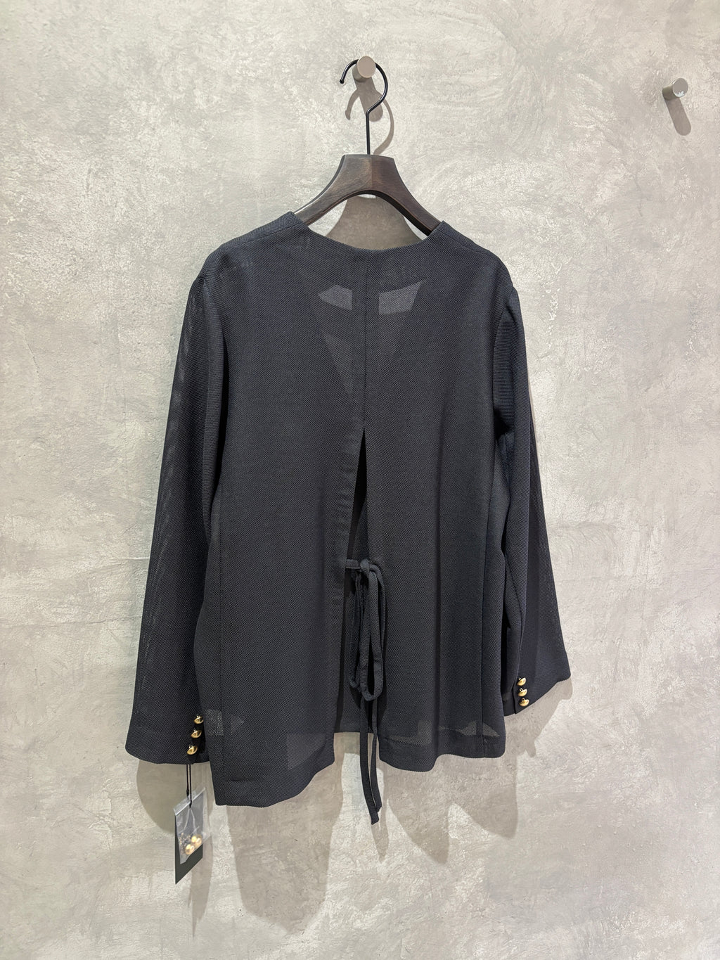 【再入荷】メッシュノーカラージャケット／Dignite collier