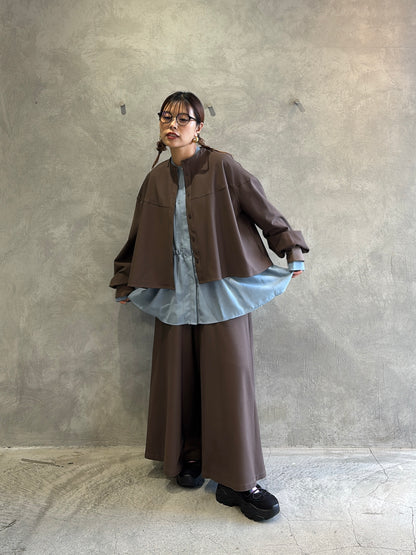 シャーリングティアードブラウス／CYAN tokyo