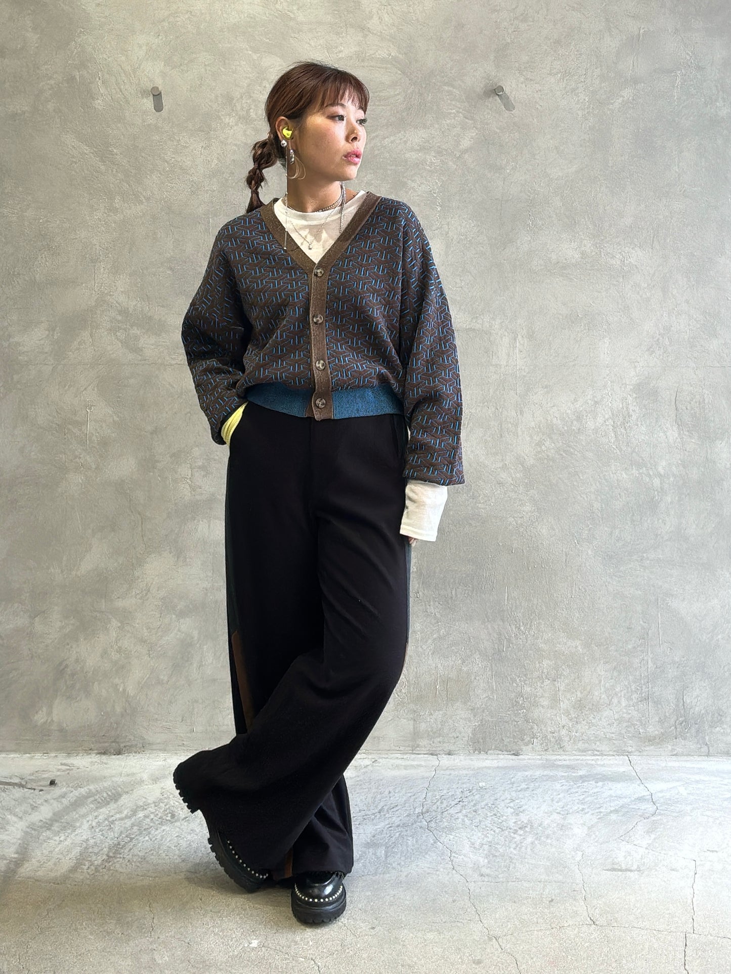 バイカラーインナーニット／LHELBIE