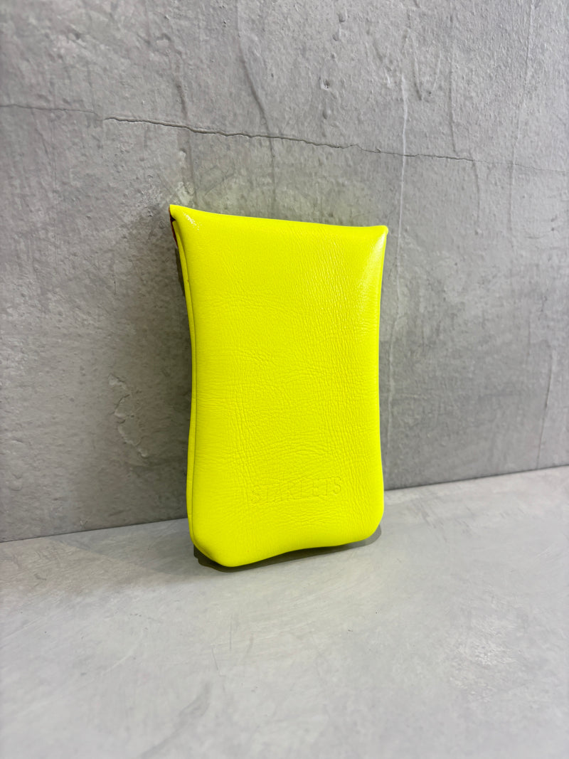 レザー縦型マルチケース／OS241118