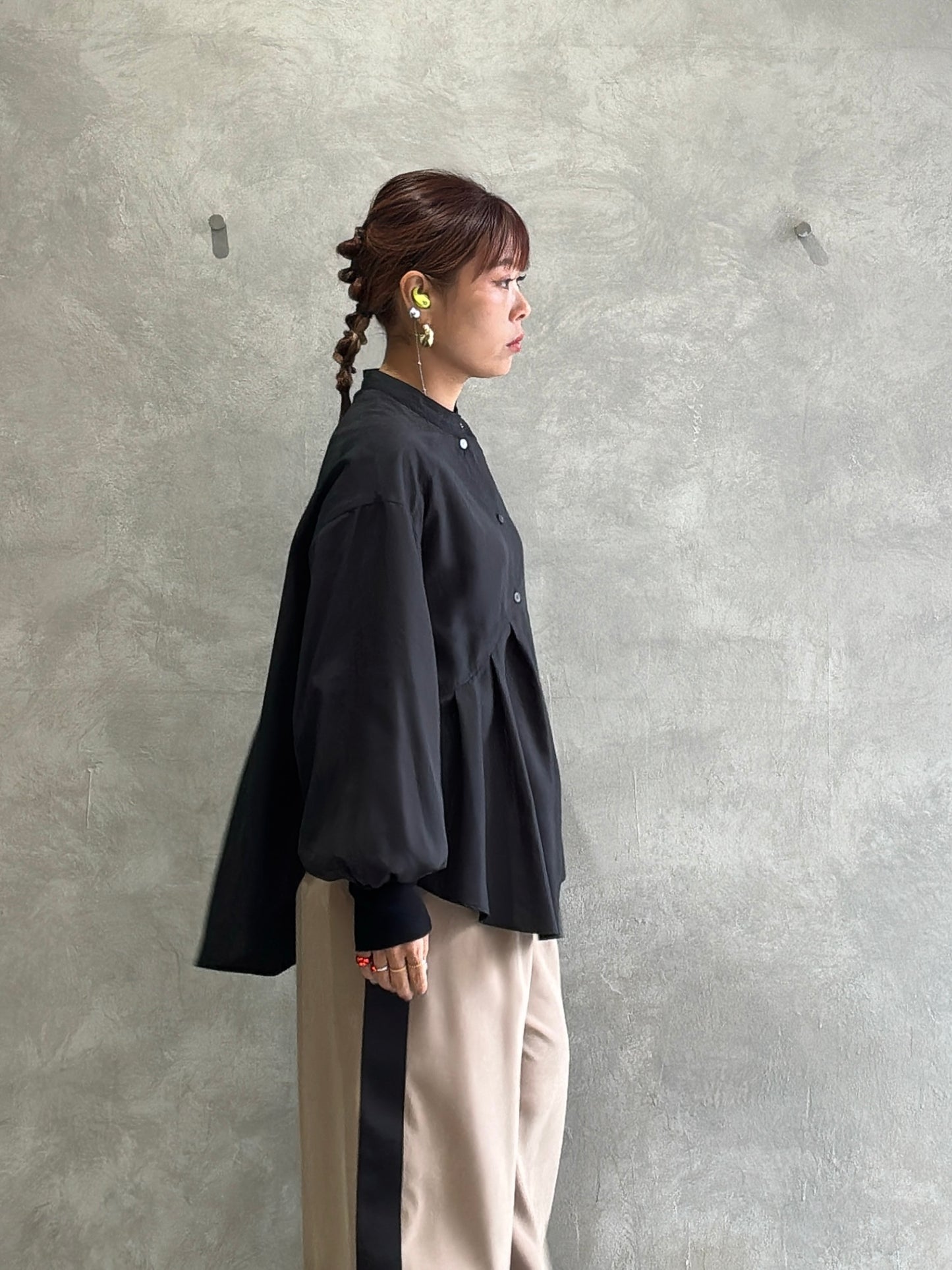 タックフレアーブラウス／trois