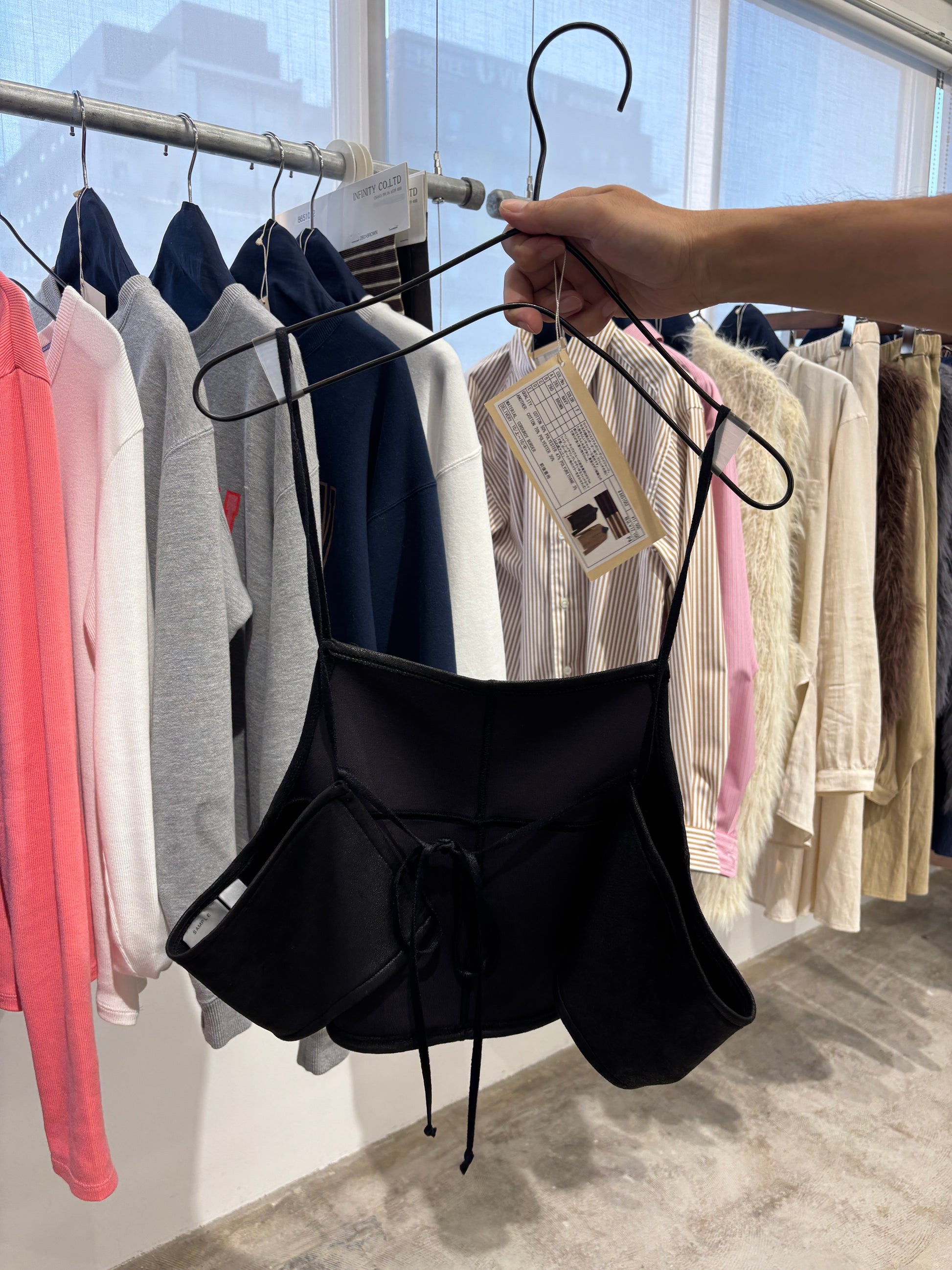【予約⚡︎販売】モッチモチダンボール箔プリントビスチェ／8651702／LE MÉLANGE／2026 AW #2