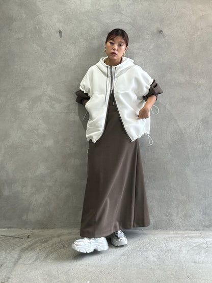 ダンボールオーバーベスト／LHELBIE