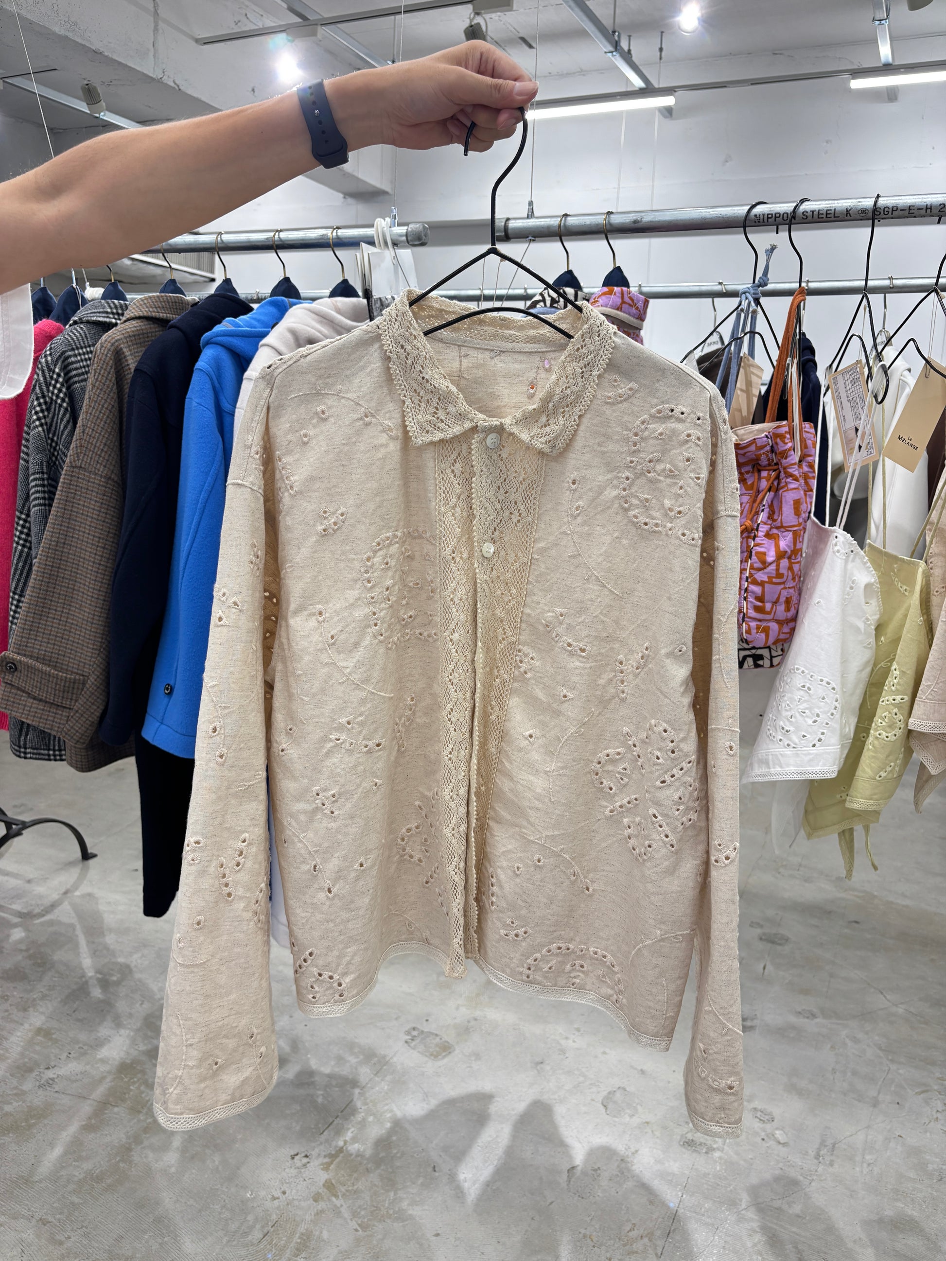【予約⚡︎販売】カットワーク刺繍シャツ／8663201／LE MÉLANGE／2026 AW #2