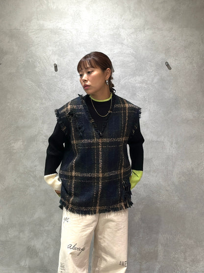 クラッシュツイードVネックベスト／the Nines