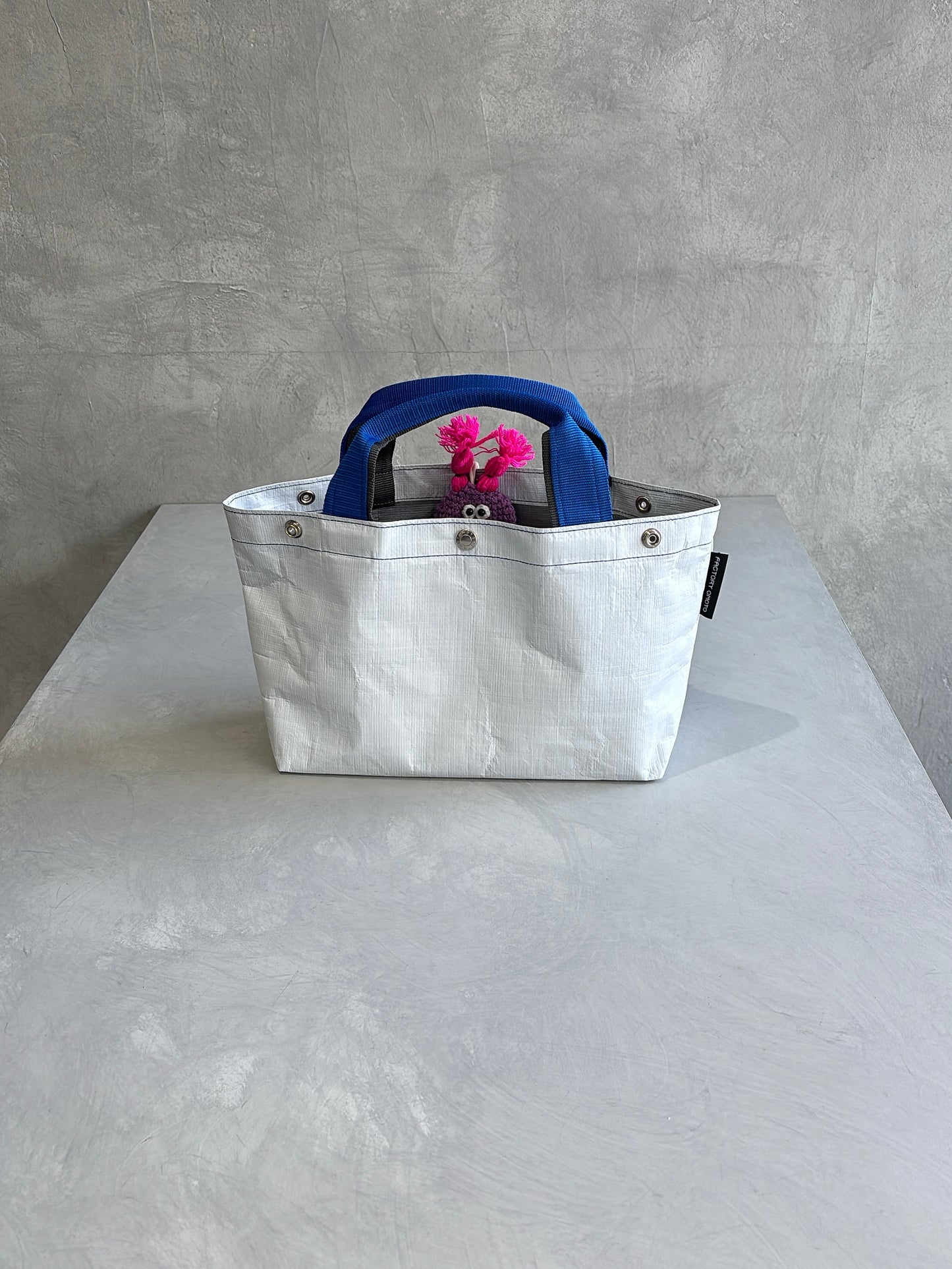 【予約販売】ブルー×チャコール（本体：ホワイト）／FACTORY OMOTO／BASIC TOTE