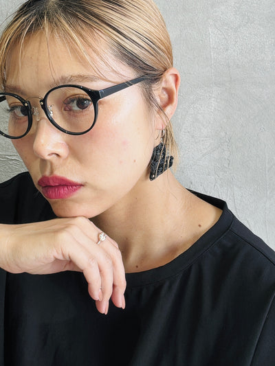 結び屋虹園×No.9コラボ／ハートの揺れるピアス（ピアス・イヤリング）