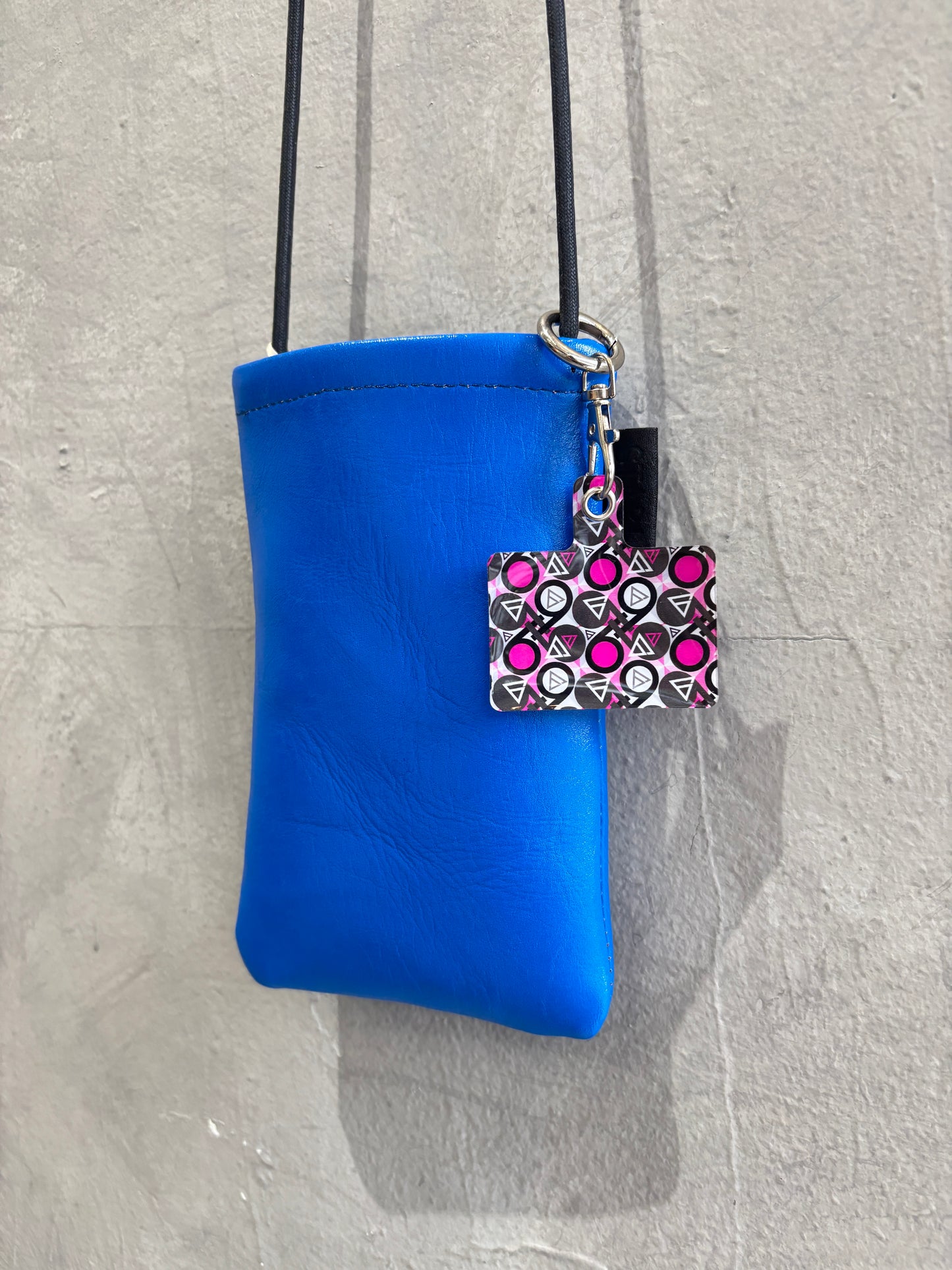 【新色追加】ネオンカラーサコッシュ／SP240214