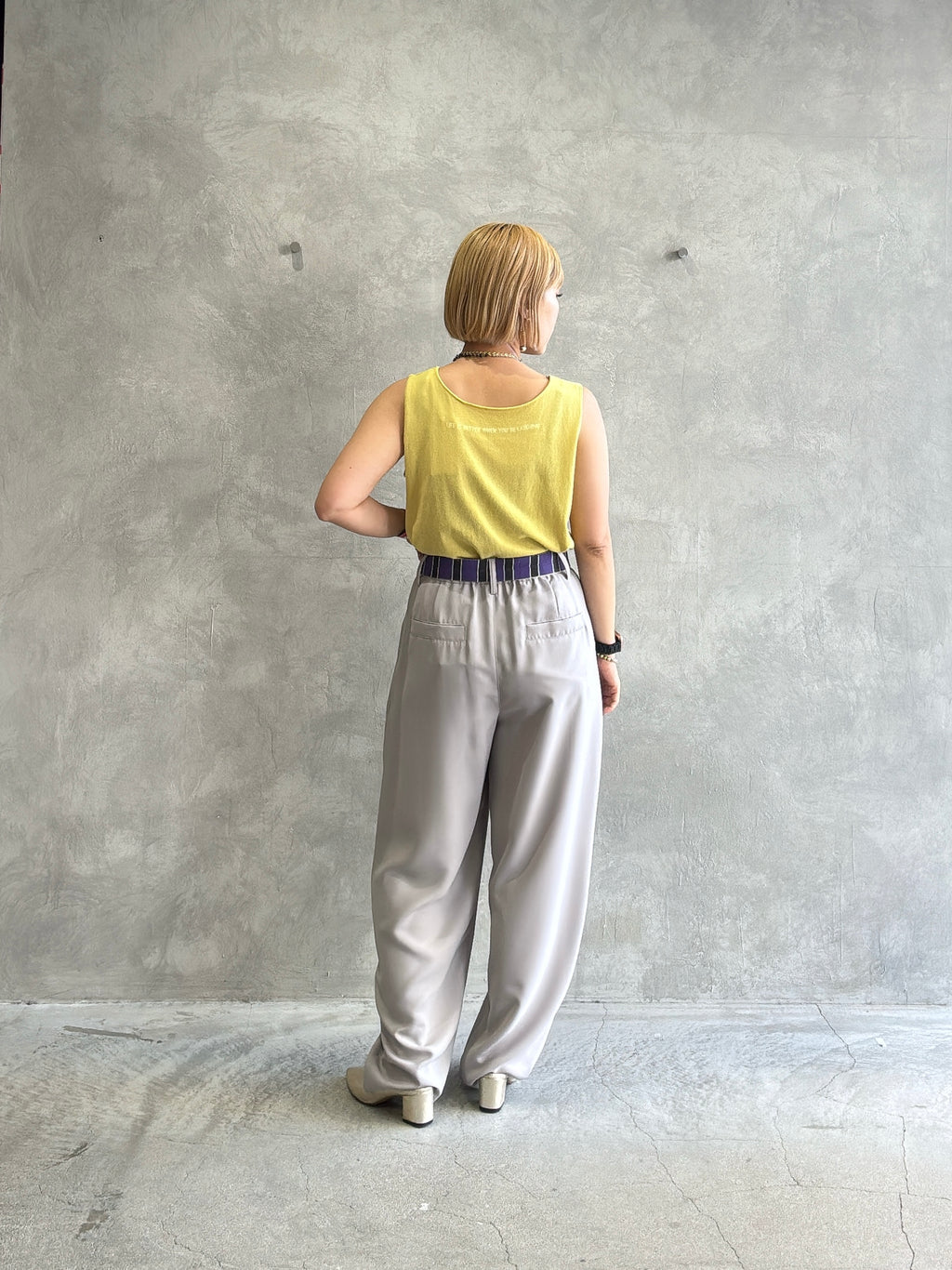 タックバルーンパンツ／ANNA KERRY