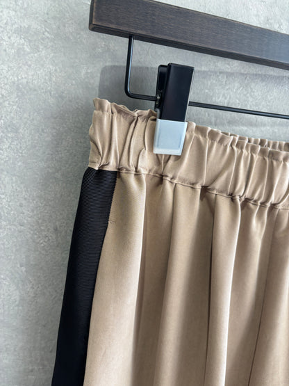 ピーチポプリンサイドテープワイドパンツ／trois