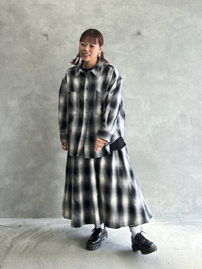 チェックタックスカート／Dignite collier