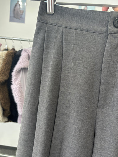 【予約⚡︎販売】エンドタックワイドパンツ／607527／CYAN tokyo／2026 AW#2