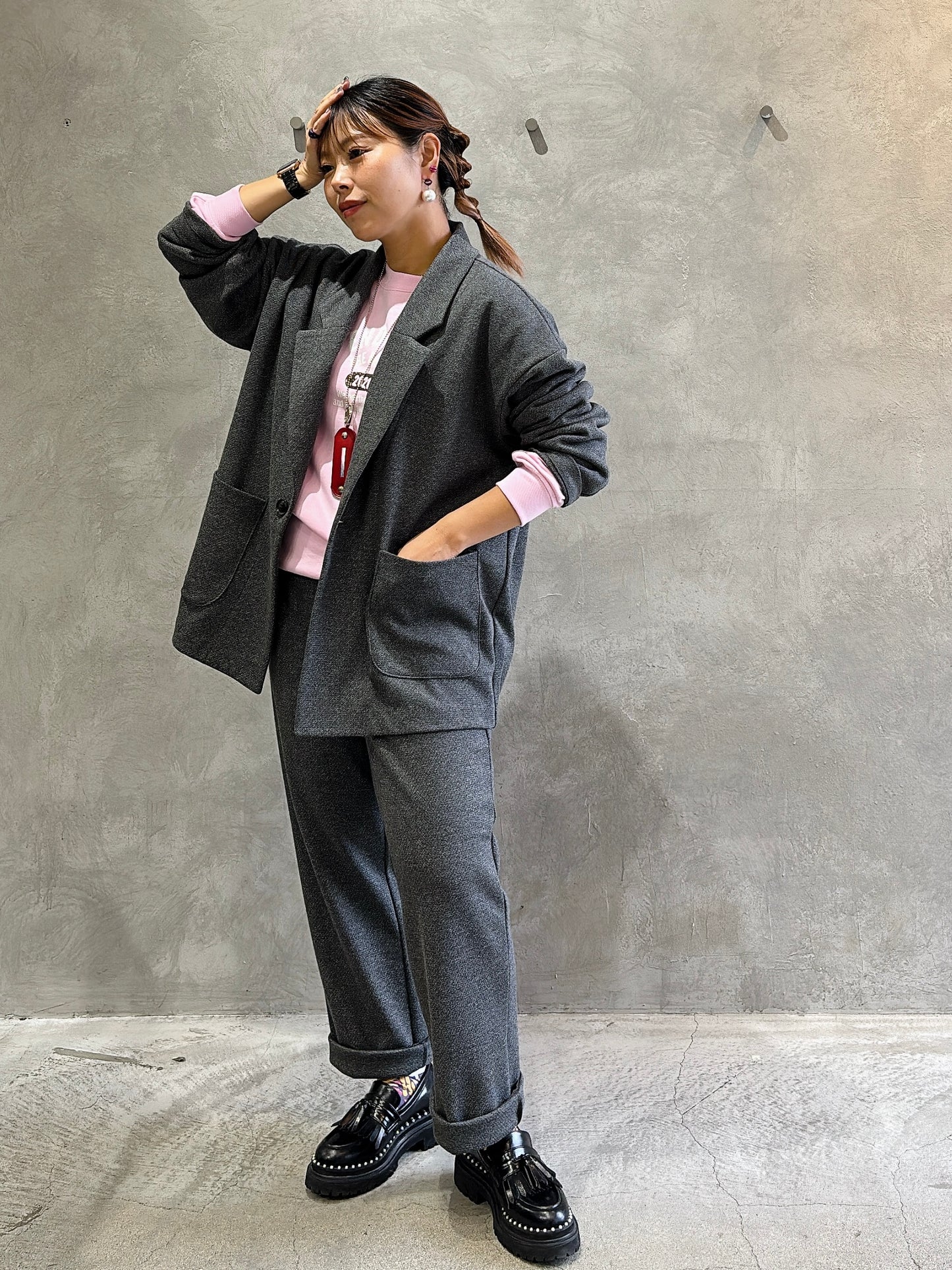 受付終了【予約販売】カレッジデザインスウェット／the Nines