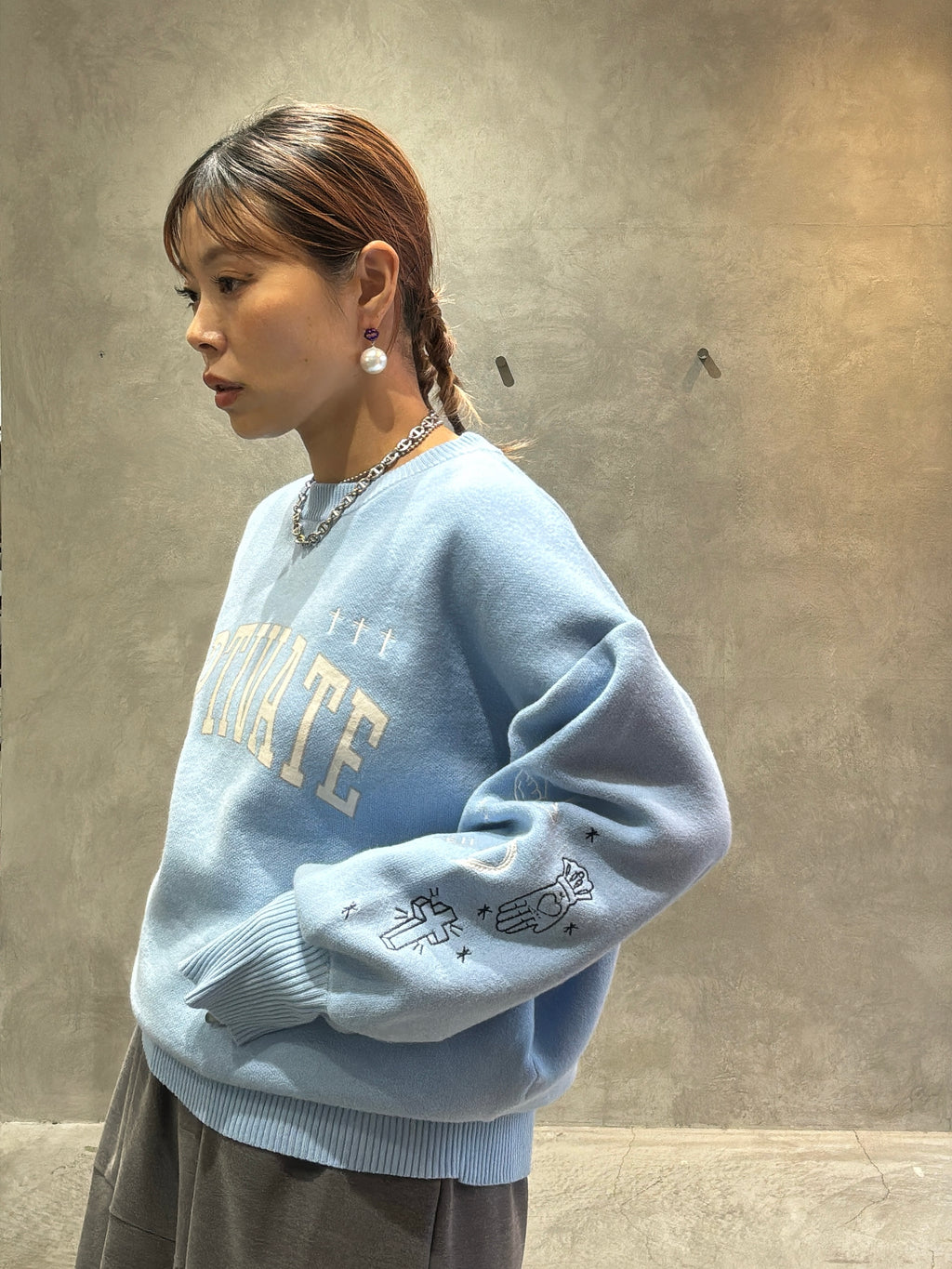 スウェットライク刺繍ニット／palm RICHE