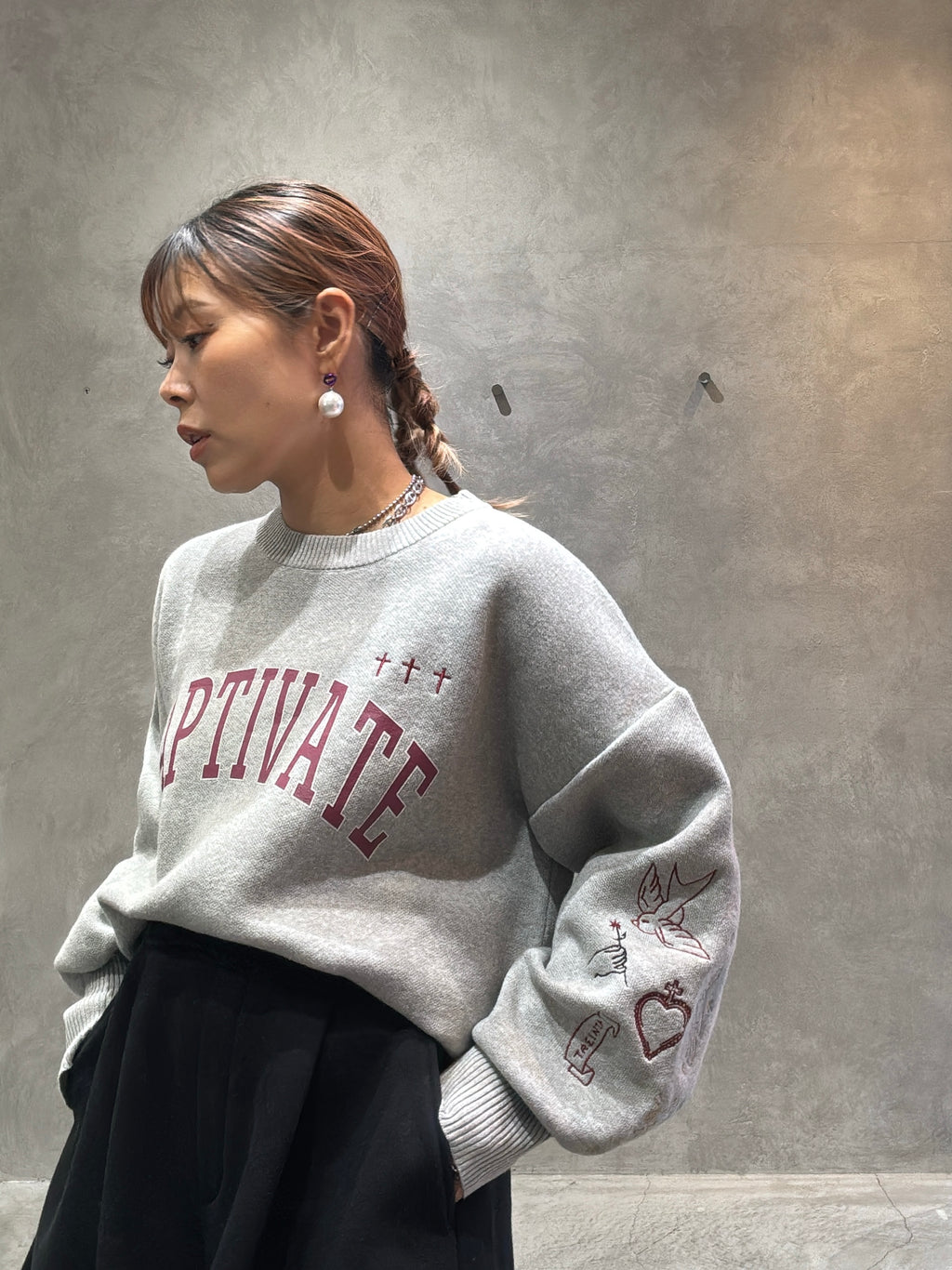 スウェットライク刺繍ニット／palm RICHE