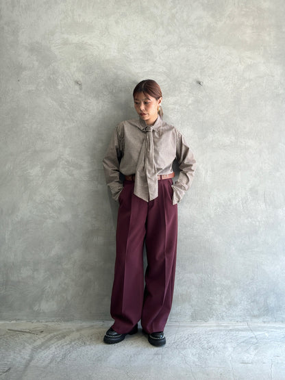 ディープタックパンツ／LE MÉLANGE