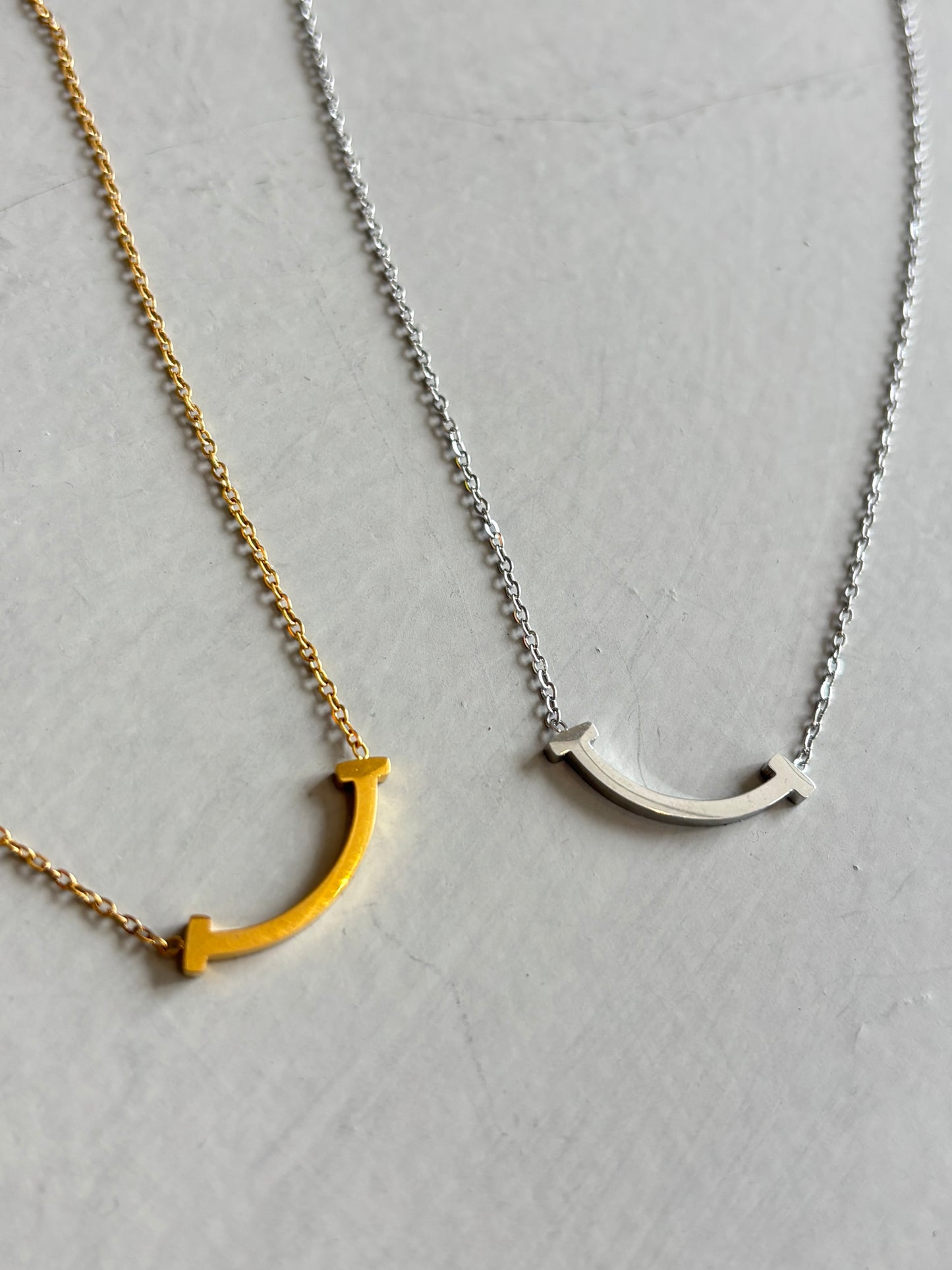 スマイリングマウスネックレス