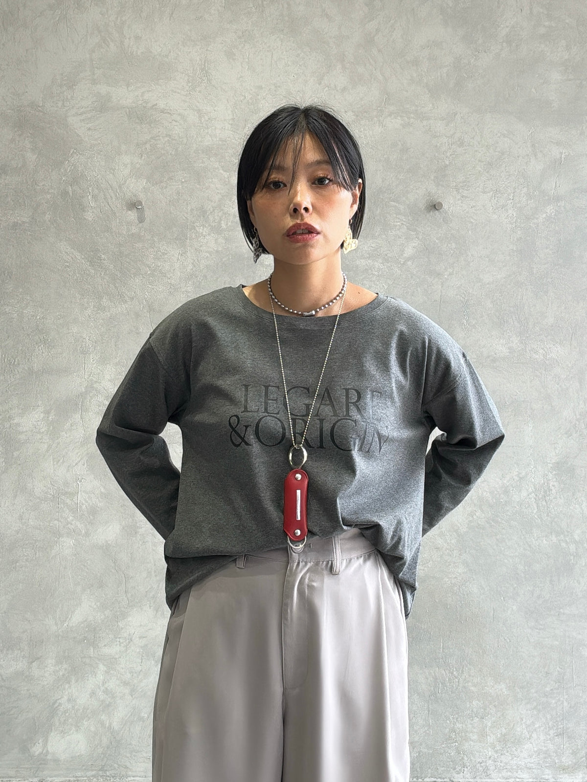 ロゴプリントロンT／Anna Kerry