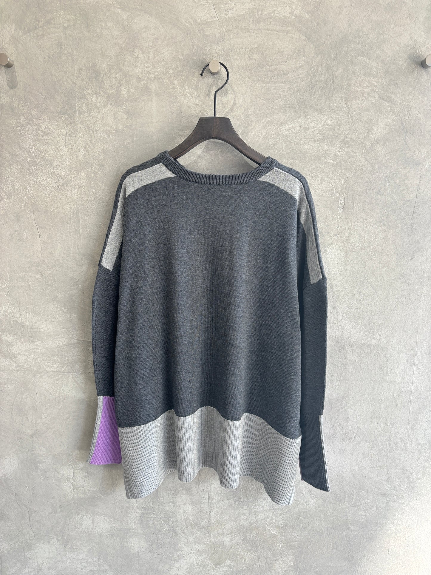 配色ドルマンニット