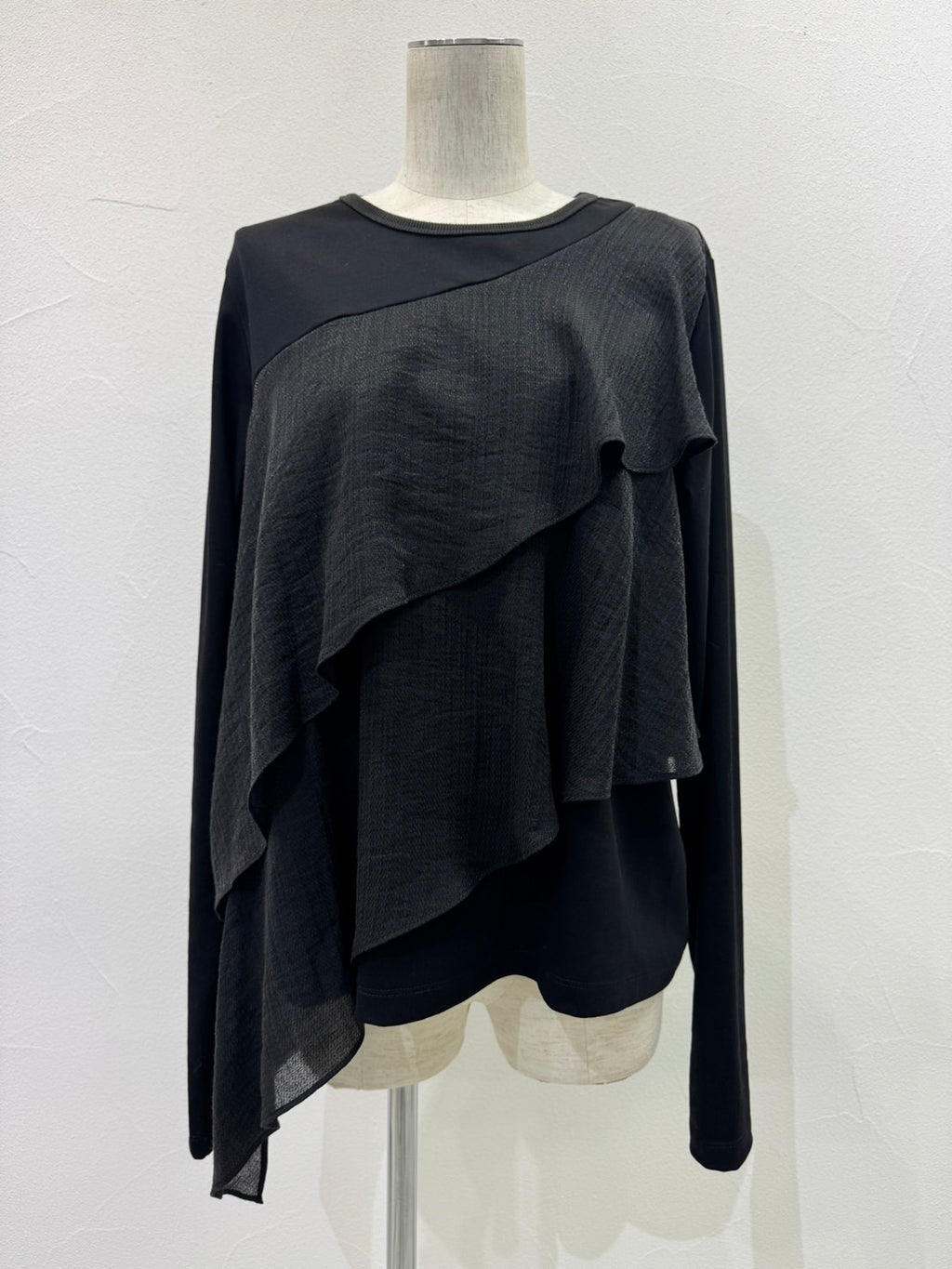 【予約⚡︎販売】アシメフリルコンビTOPS／604486／CYAN tokyo／2026 AW#1