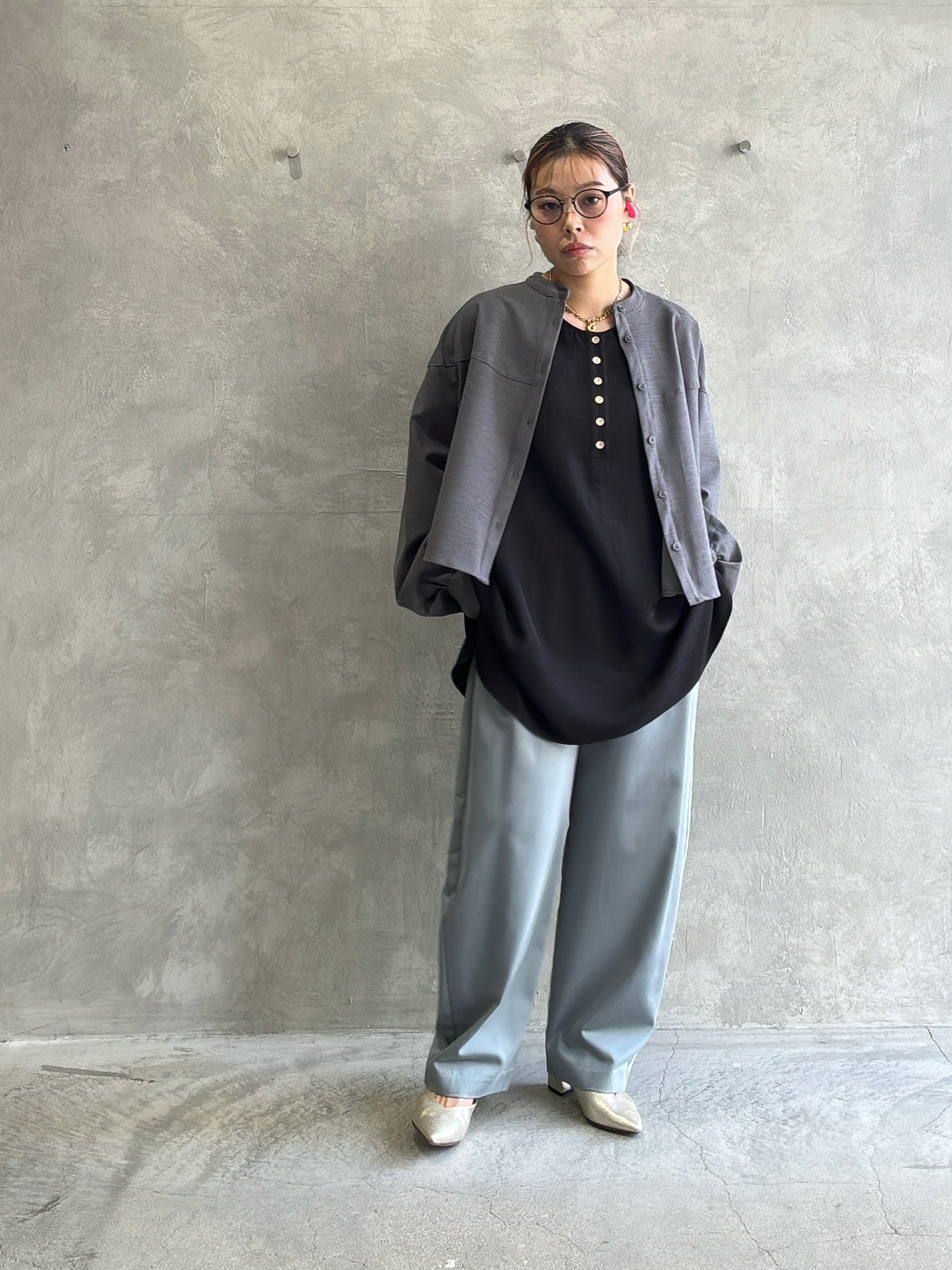 ★ラウンドステッチサーキュラシャツ／CYAN tokyo